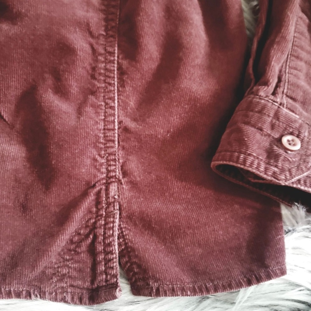 Woolrich women’s burgundy Corduroy Button up - Picture 3 of 6